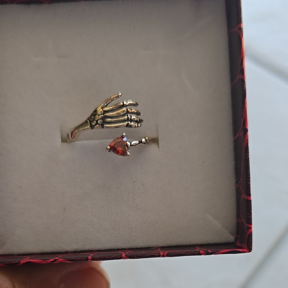 Adjustable Skeleton Hand Ring